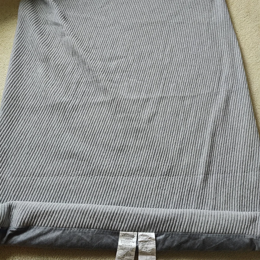 Premium Gray Ribbed Mattress Cover